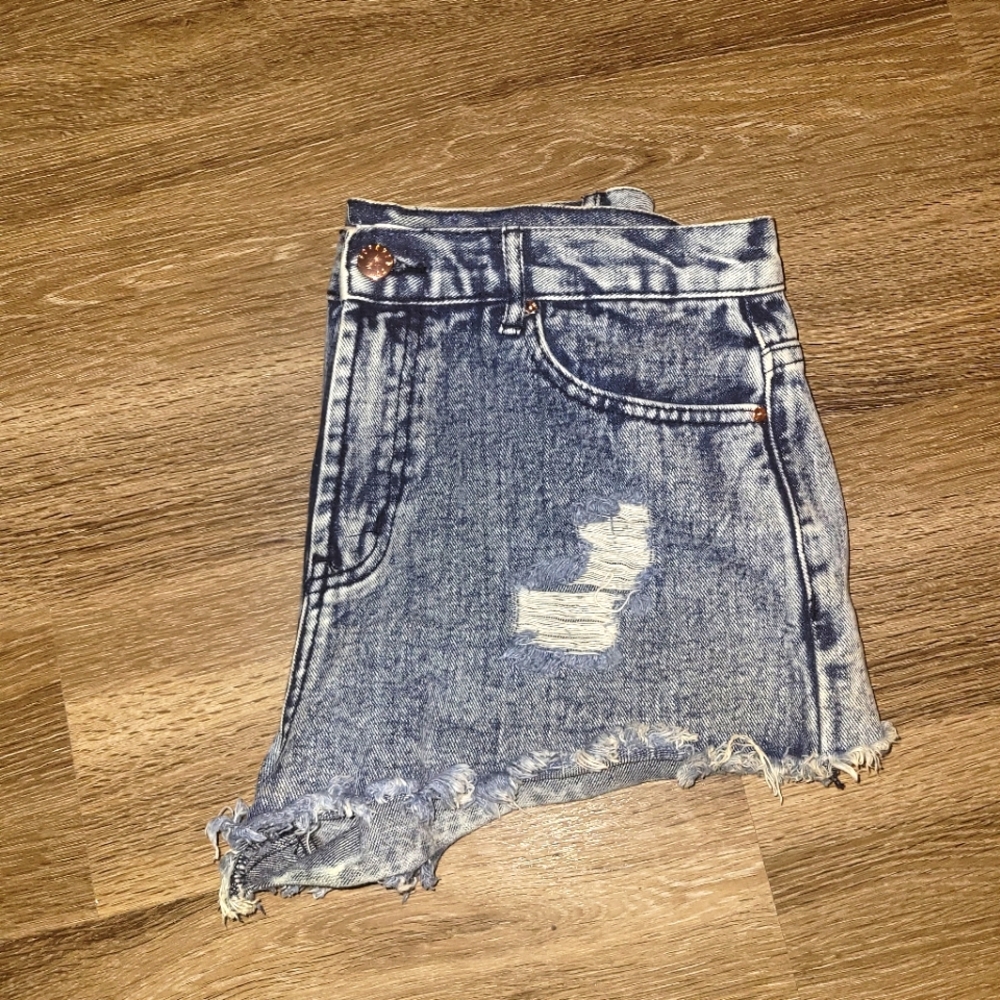 Forever 21 Cutoff denim shorts | Size 30